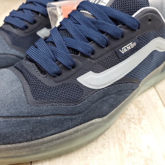 Vans AVE Pro - Picture 2 of 9